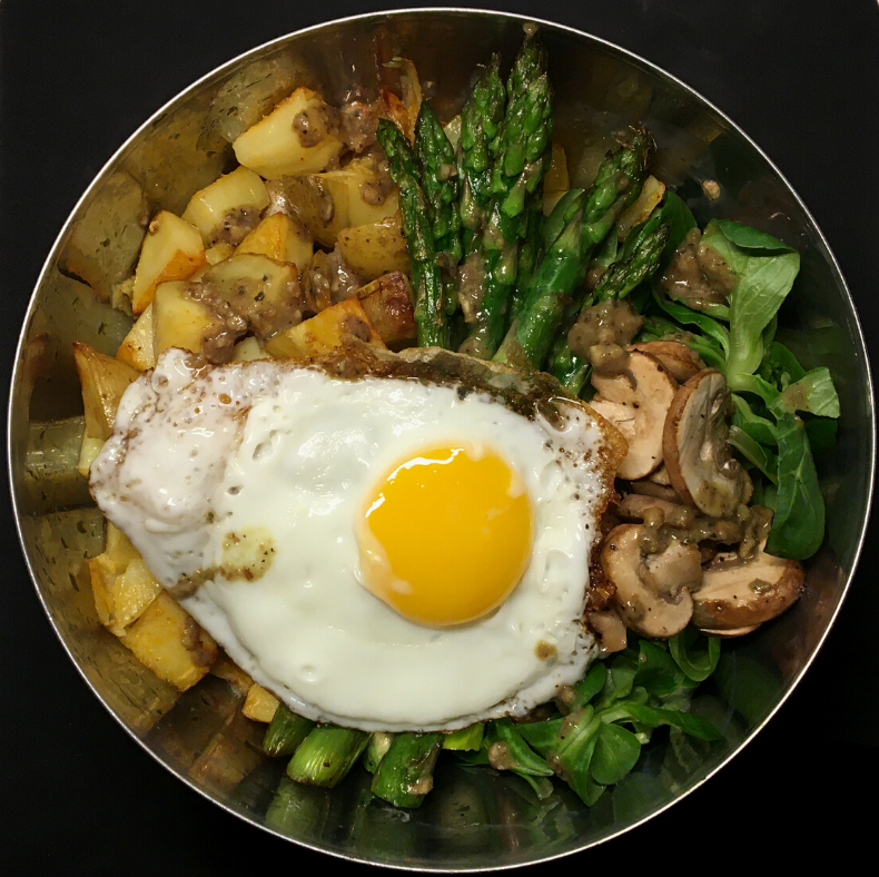 Spring Bowl with Green Asparagus